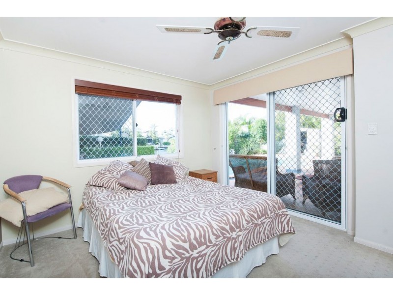 154 Sundance Way, Runaway Bay QLD 4216
