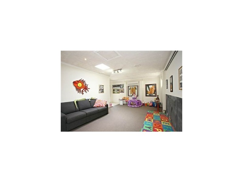 16 Pacific Blvd, Broadbeach Waters QLD 4218