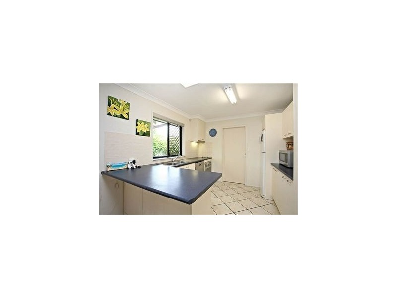 16 Pacific Blvd, Broadbeach Waters QLD 4218