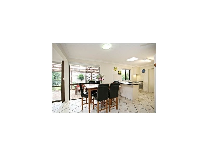 16 Pacific Blvd, Broadbeach Waters QLD 4218