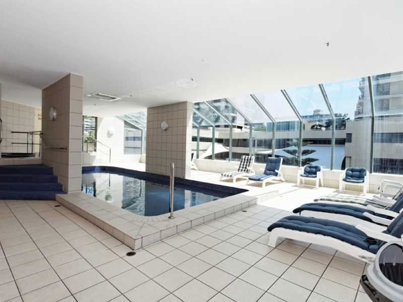 18 Hanlan Street, Surfers Paradise QLD 4217