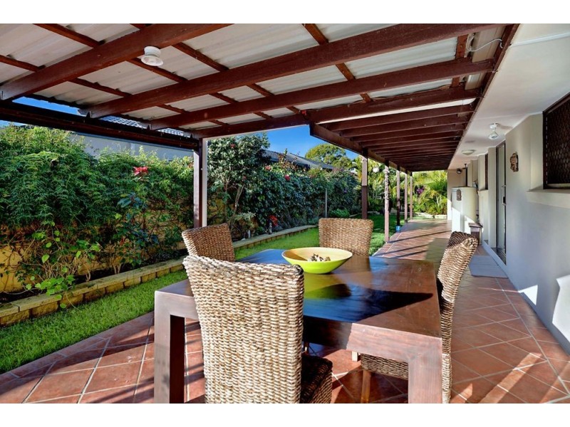 4 Sigatoka Place, Clear Island Waters QLD 4226