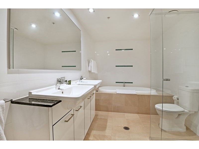 403/22 Surf Parade, Broadbeach QLD 4218