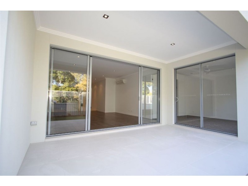 1/24 Compass Drive, Biggera Waters QLD 4216