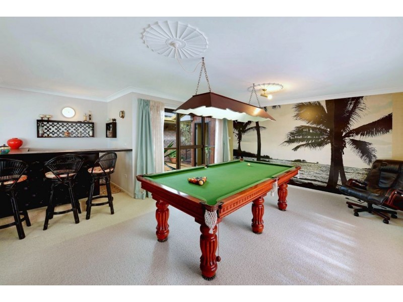 69 Witt Avenue, Carrara QLD 4211