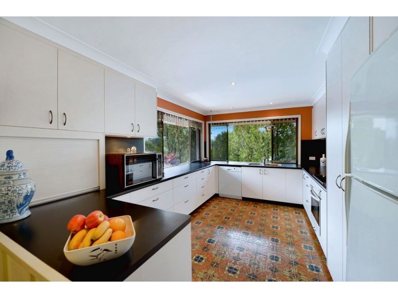 69 Witt Avenue, Carrara QLD 4211