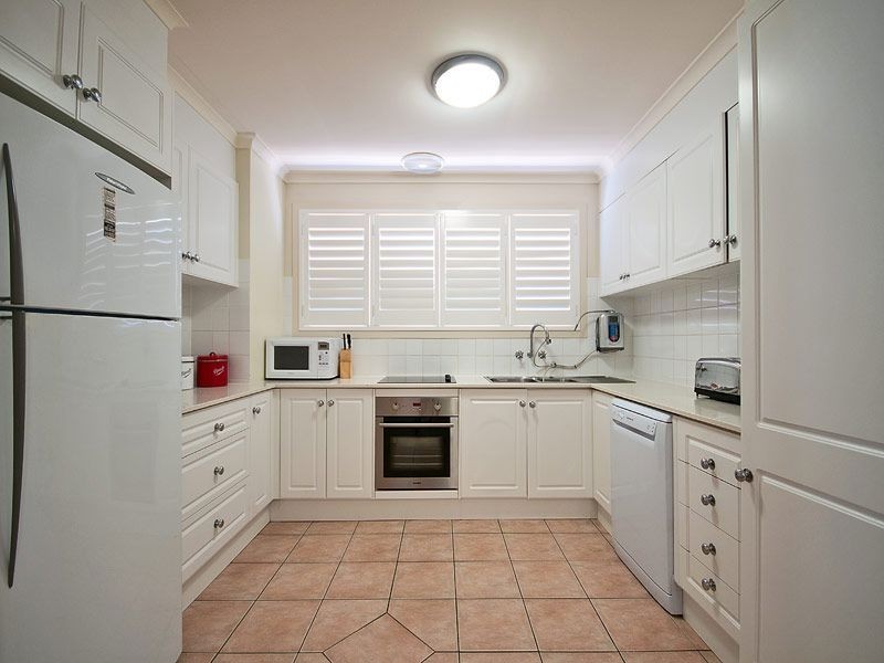 57 St Andrews Avenue, Surfers Paradise QLD 4217