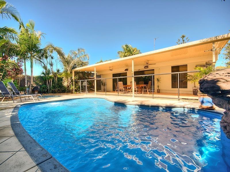 57 St Andrews Avenue, Surfers Paradise QLD 4217