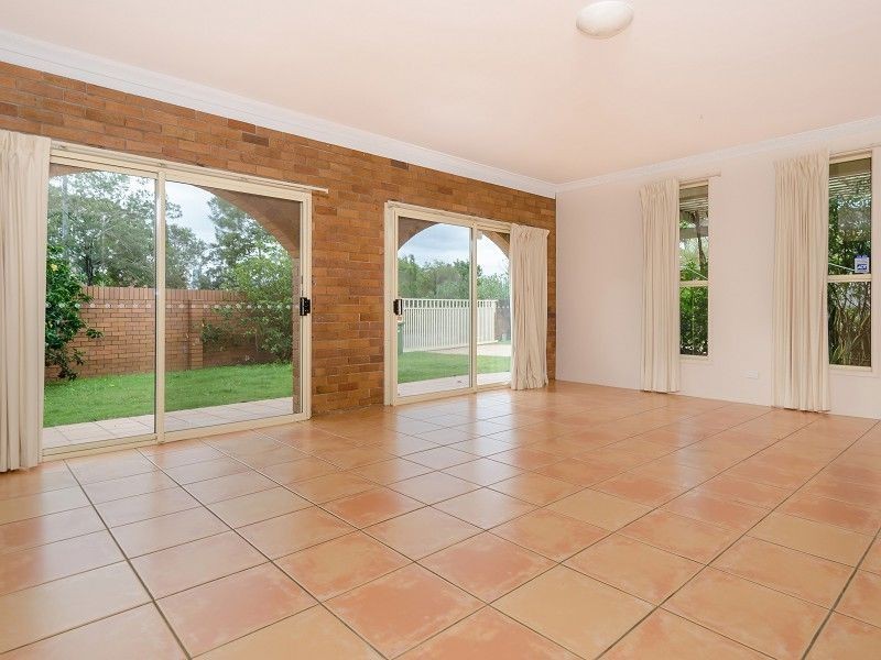94 Hooker Boulevard, Mermaid Waters QLD 4218