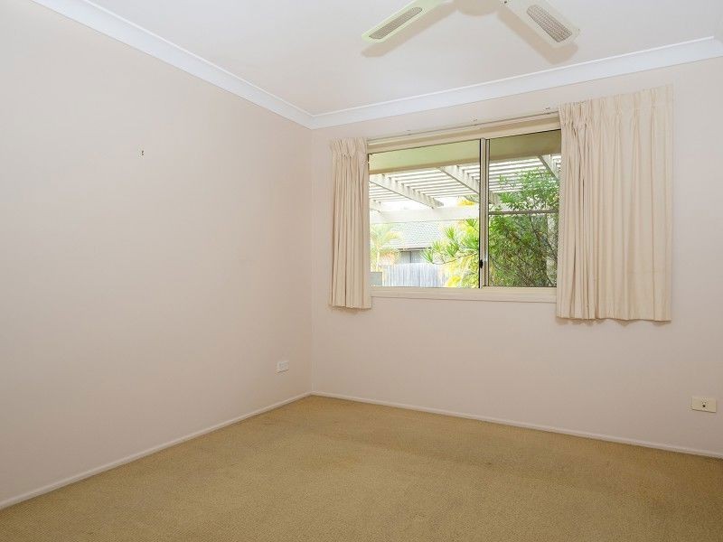 94 Hooker Boulevard, Mermaid Waters QLD 4218