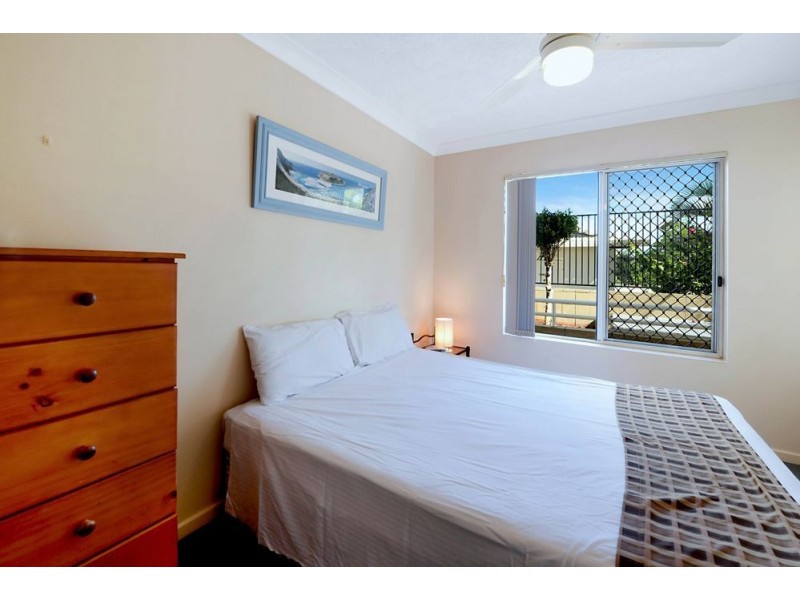 43 Cypress Avenue, Surfers Paradise QLD 4217