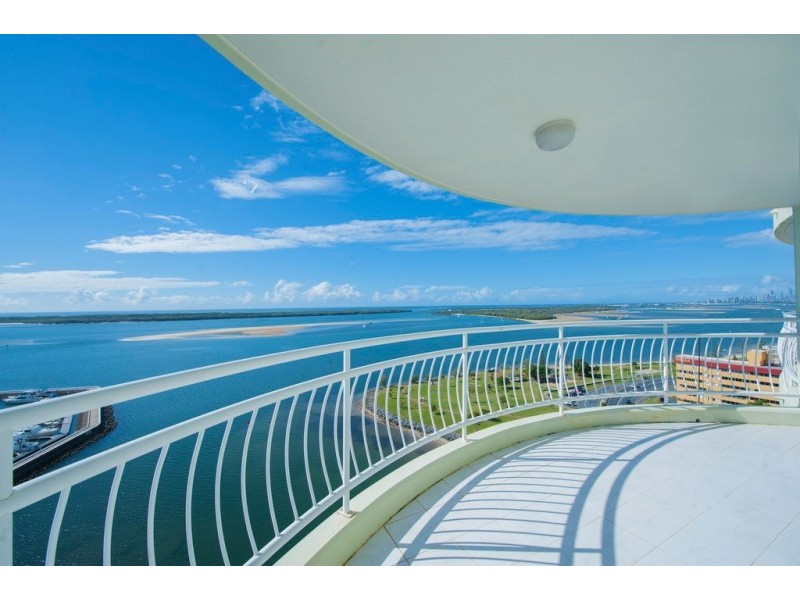 15A/5 Bayview St, Runaway Bay QLD 4216