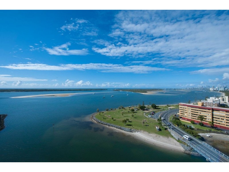 15A/5 Bayview St, Runaway Bay QLD 4216