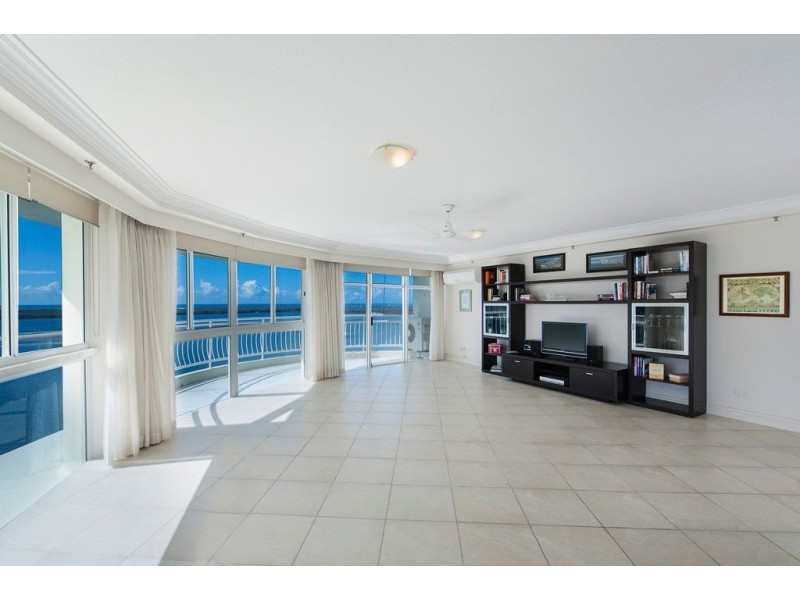 15A/5 Bayview St, Runaway Bay QLD 4216