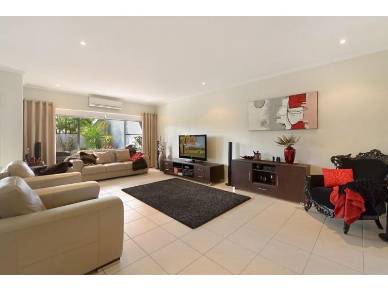 35/181 Lae Drive, Coombabah QLD 4216