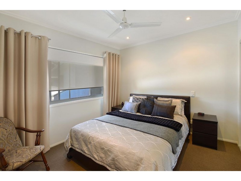 35/181 Lae Drive, Coombabah QLD 4216