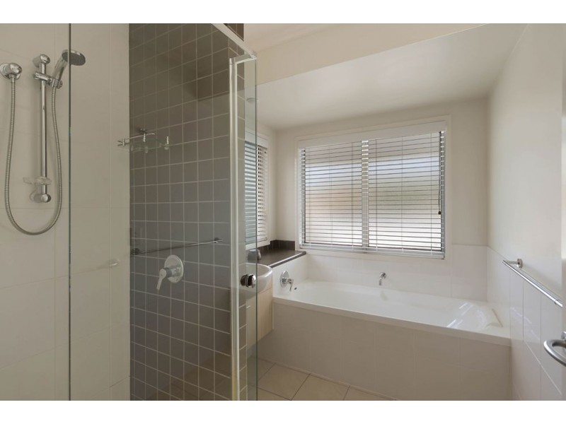 35/181 Lae Drive, Coombabah QLD 4216