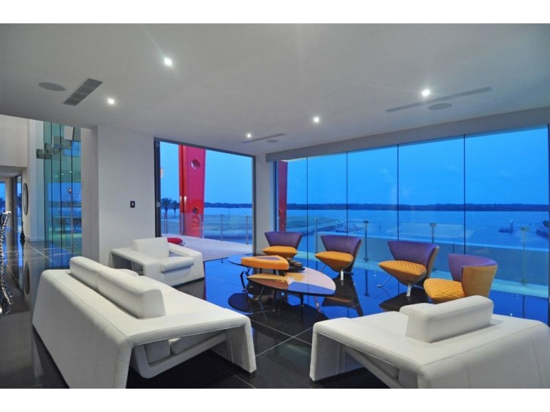 46-48 Royal Albert Crescent, Sovereign Islands QLD 4216