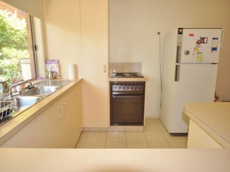 11 Bruce Av, Paradise Point QLD 4216