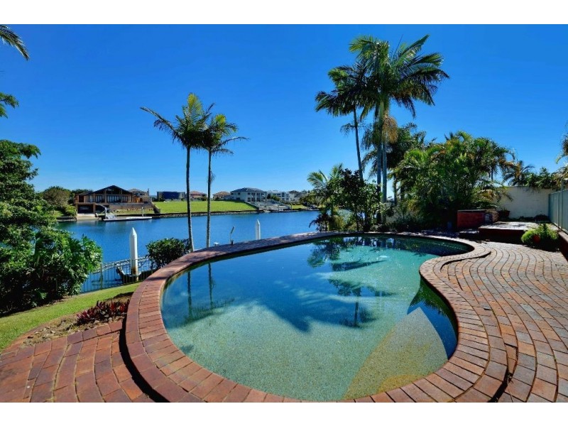 48 River Crescent, Broadbeach Waters QLD 4218