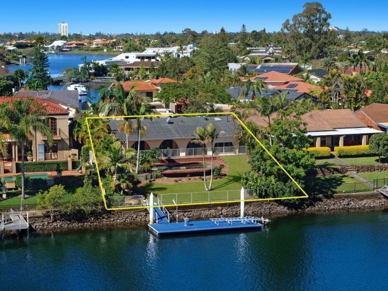 48 River Crescent, Broadbeach Waters QLD 4218