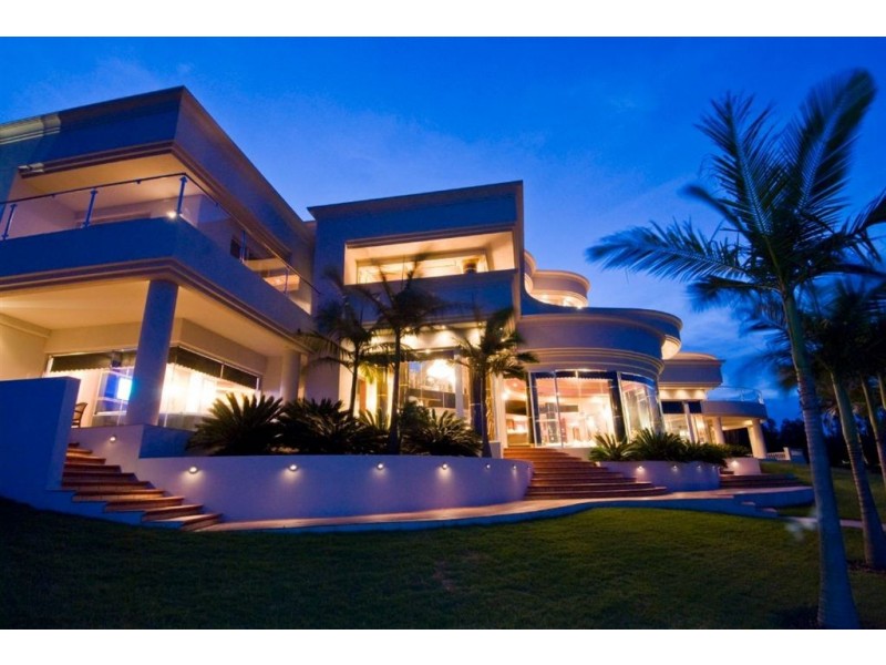 2585 Gracemere Circuit, Hope Island QLD 4212