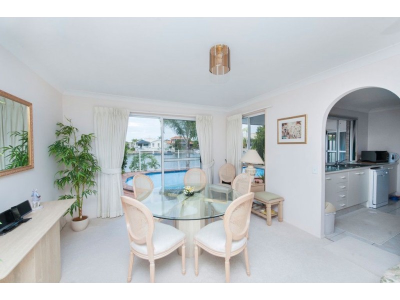 12 Sundance Way, Runaway Bay QLD 4216