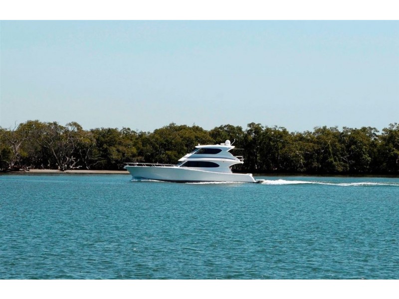 14 Knightsbridge Parade East, Sovereign Islands QLD 4216