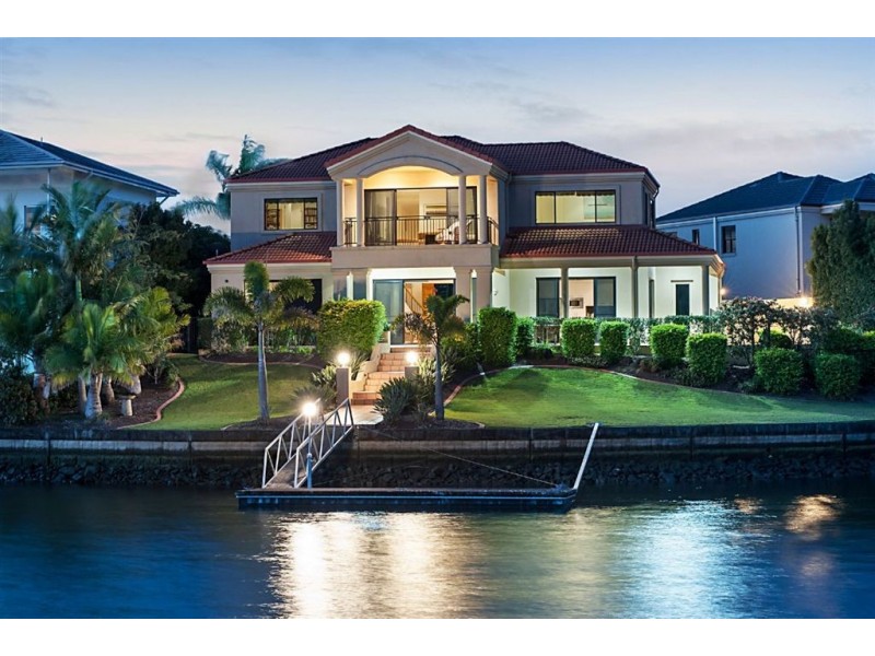 2120 Fernlea Close, Hope Island QLD 4212