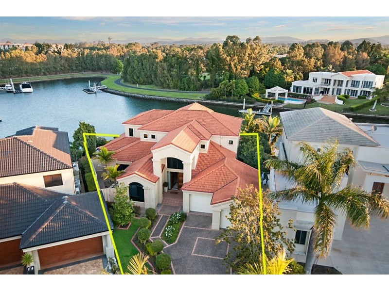 2120 Fernlea Close, Hope Island QLD 4212