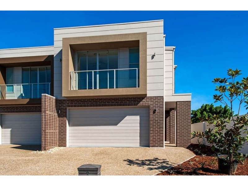 2/10 Compass Drive, Biggera Waters QLD 4216