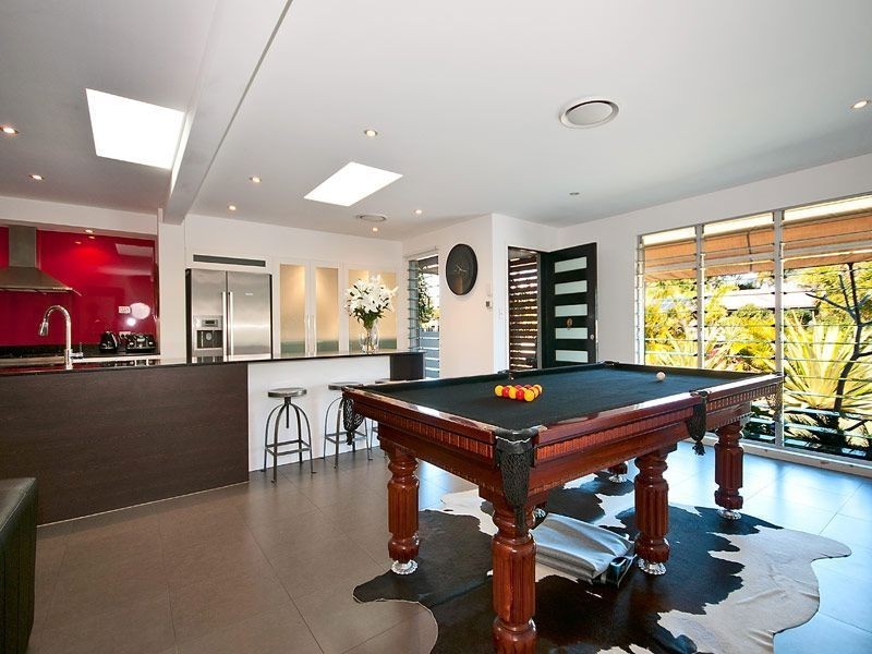 14 Wayfarer Avenue, Mermaid Waters QLD 4218