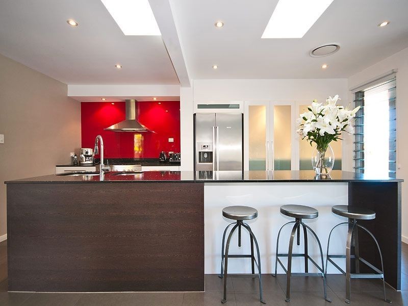 14 Wayfarer Avenue, Mermaid Waters QLD 4218