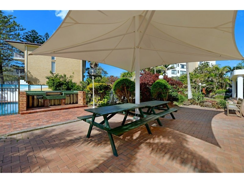 4-6 Britannia Avenue, Broadbeach QLD 4218