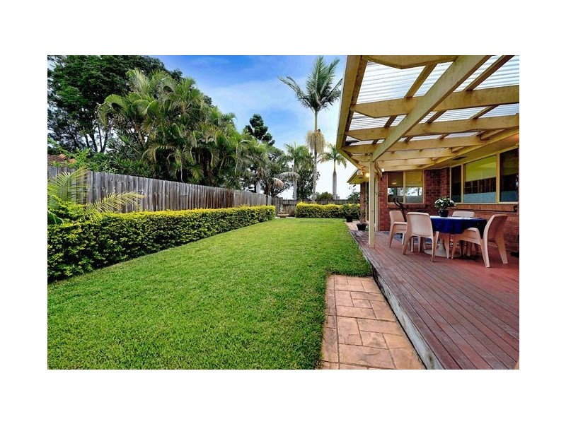 19 Sigatoka Place, Clear Island Waters QLD 4226
