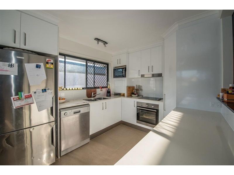 31 Allawah Street, Sorrento QLD 4217