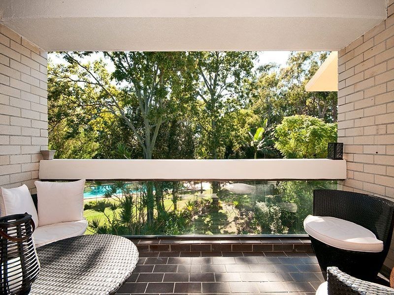 11/22 Rudd Street, Broadbeach Waters QLD 4218