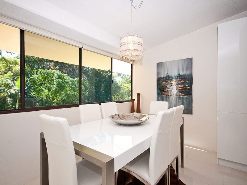 11/22 Rudd Street, Broadbeach Waters QLD 4218