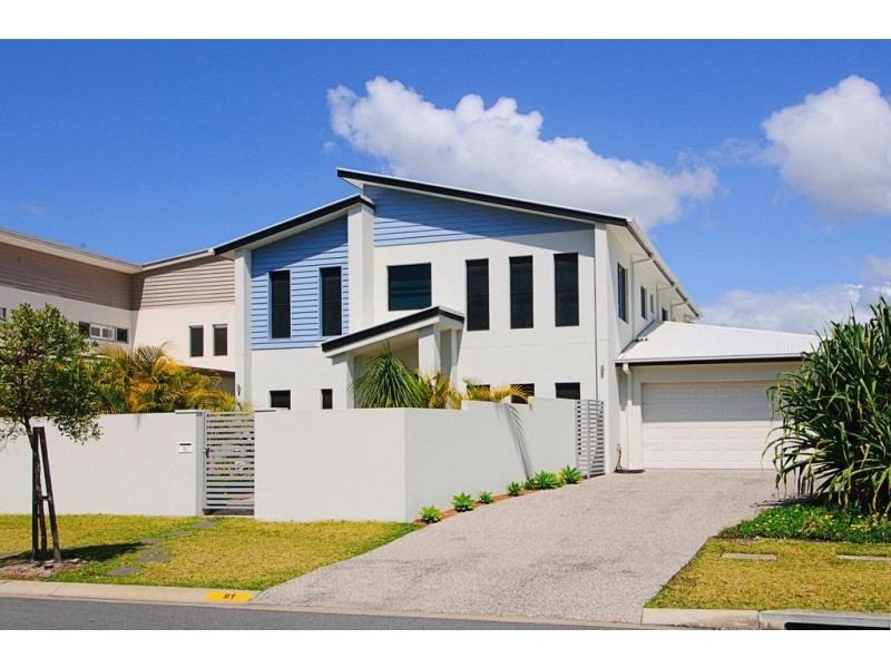 91 Compass Drive, Biggera Waters QLD 4216