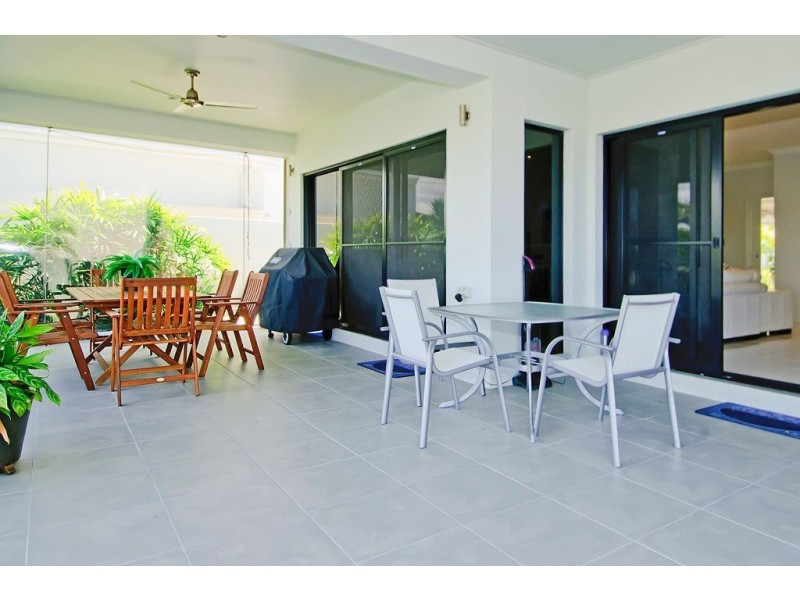 91 Compass Drive, Biggera Waters QLD 4216