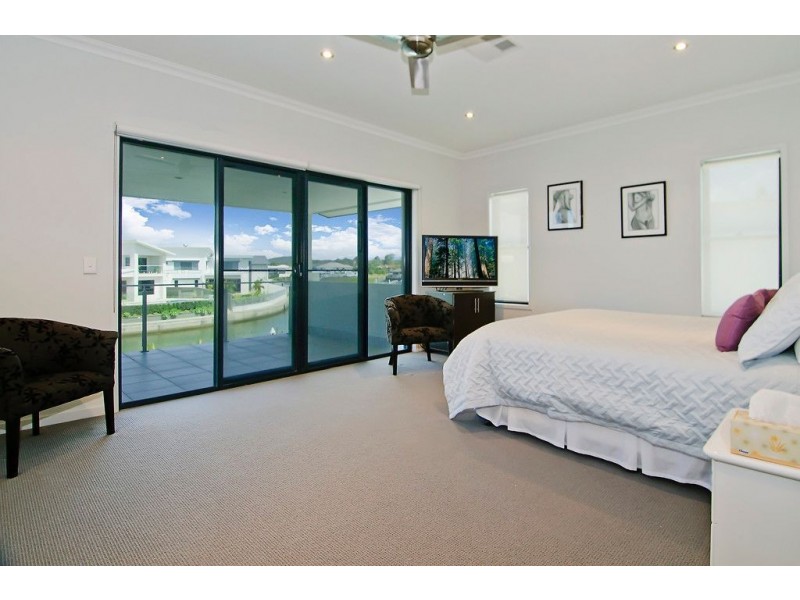 91 Compass Drive, Biggera Waters QLD 4216