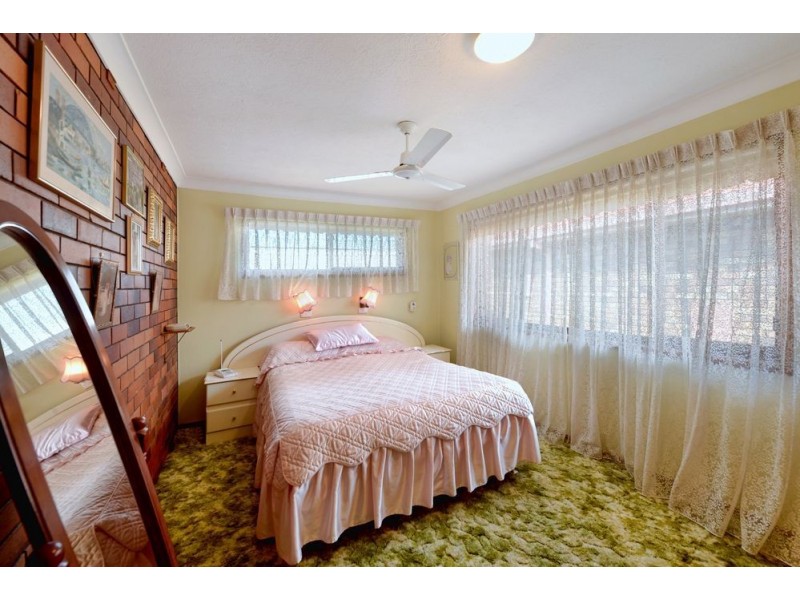 73 Poinsettia Avenue, Hollywell QLD 4216