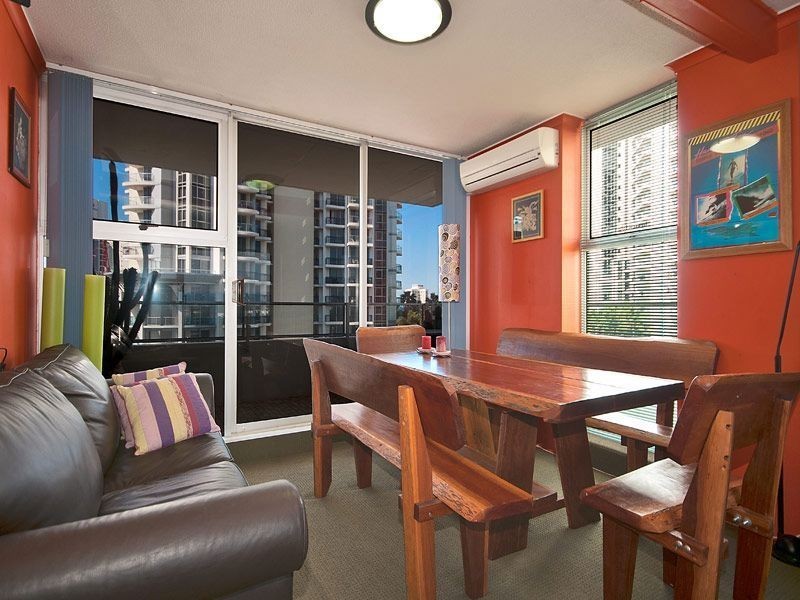 34/40 Ferny Avenue, Surfers Paradise QLD 4217