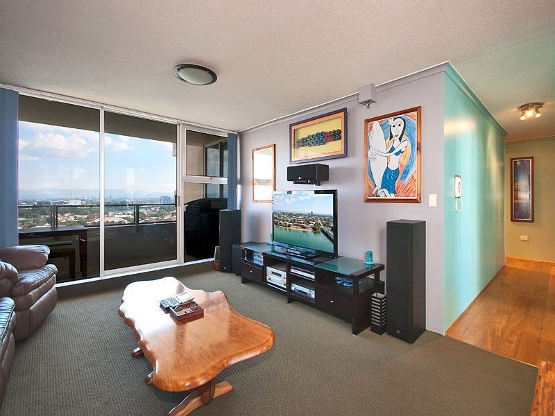 34/40 Ferny Avenue, Surfers Paradise QLD 4217