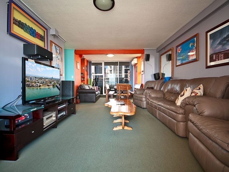 34/40 Ferny Avenue, Surfers Paradise QLD 4217