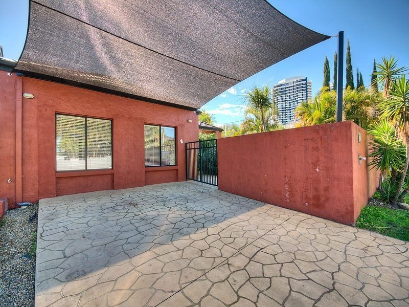 23 Clam Street, Runaway Bay QLD 4216