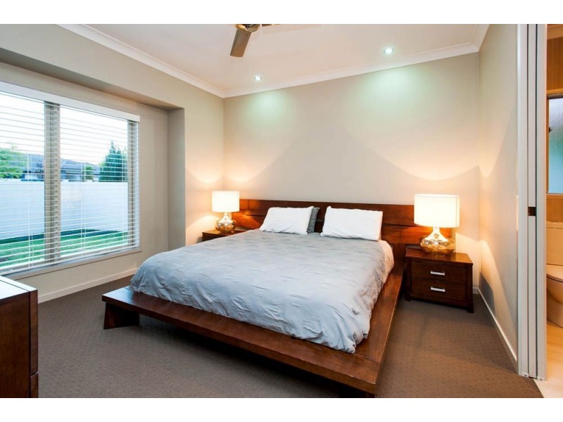 43 East Quay Drive, Biggera Waters QLD 4216