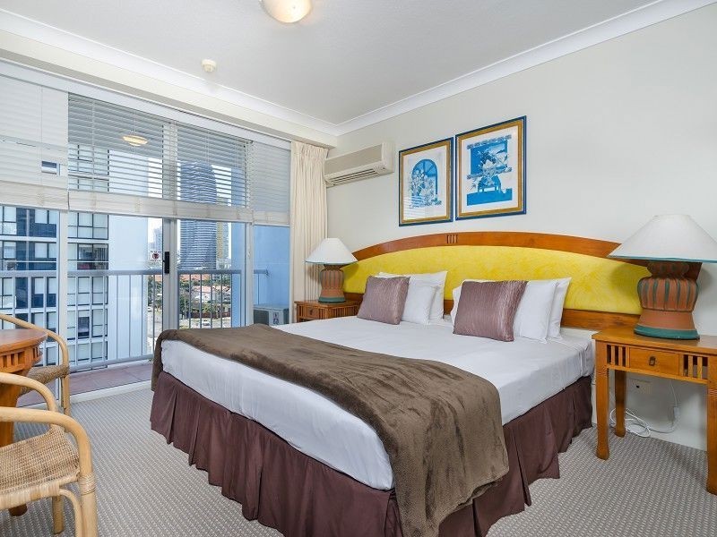 2051/2623 Gold Coast Highway, Broadbeach QLD 4218