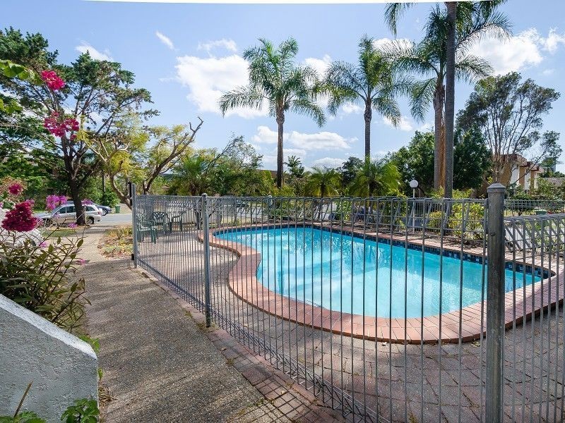 1 Christina Court, Mermaid Waters QLD 4218