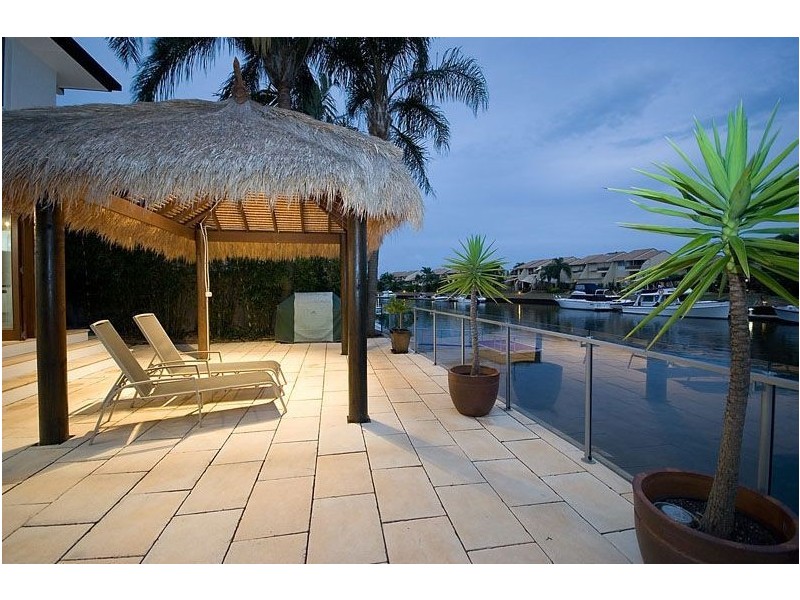30 Sundance Way, Runaway Bay QLD 4216